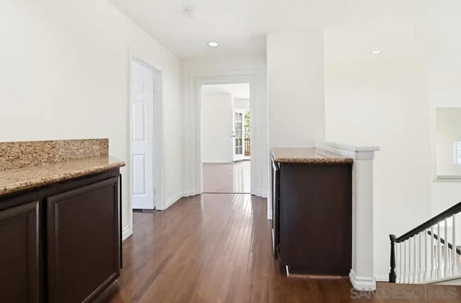 Building Photo - 1100 Corrales Ln