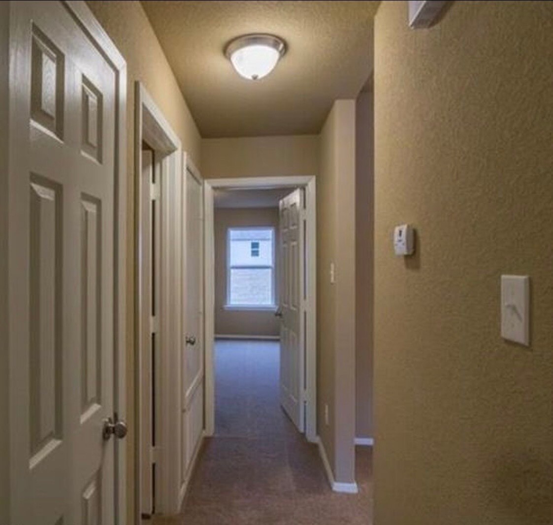 Building Photo - 12032 Big Ridge Cir