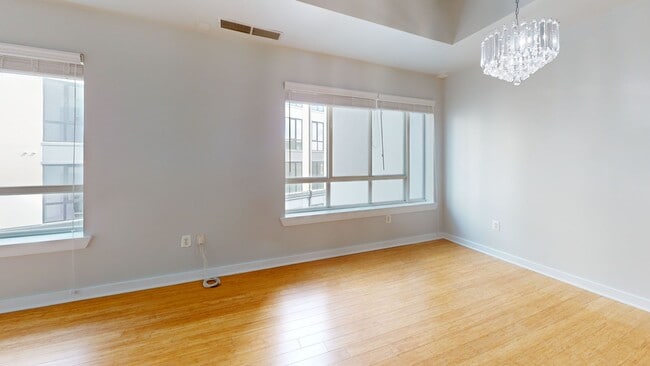 Building Photo - Modern 1 BR w/ SS appliances at The Lofts ...