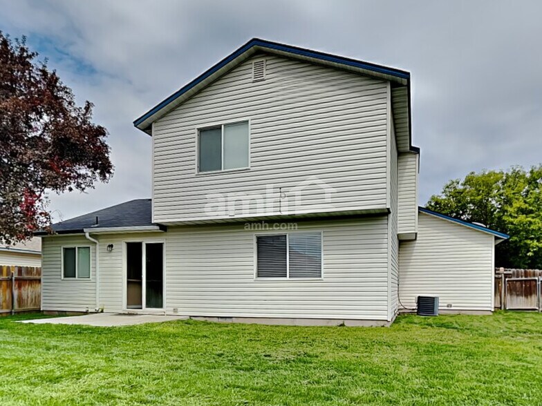 Building Photo - 11603 Shelburne St