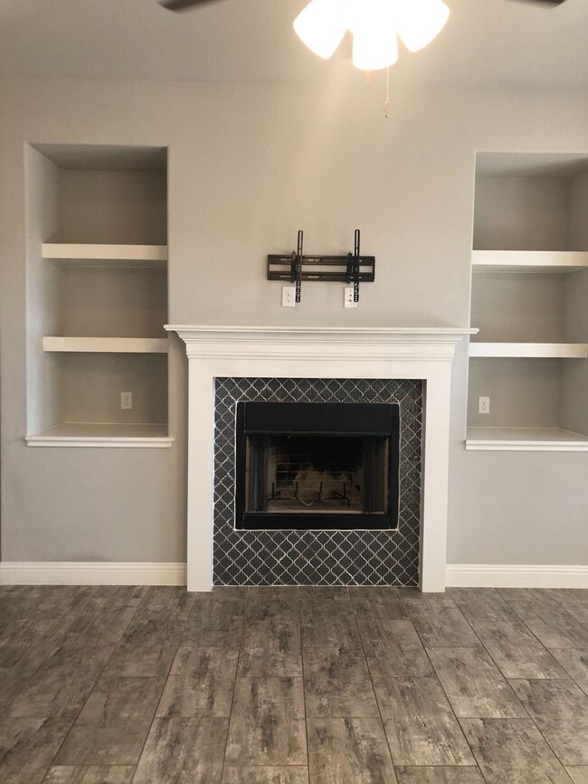 Building Photo - 4 Bdrm/2Bath in the Heart of Weatherford!