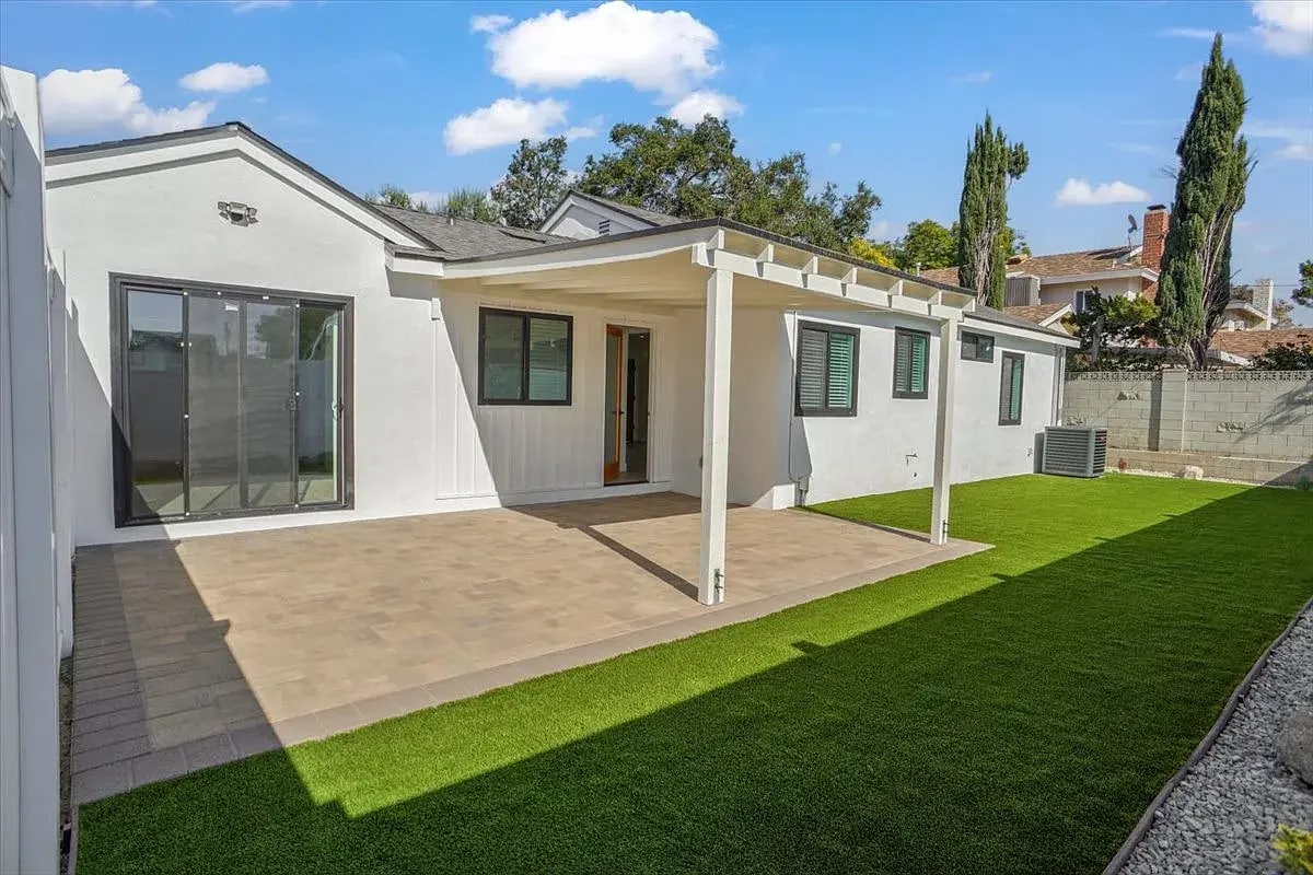 Building Photo - 21330 Lemarsh St