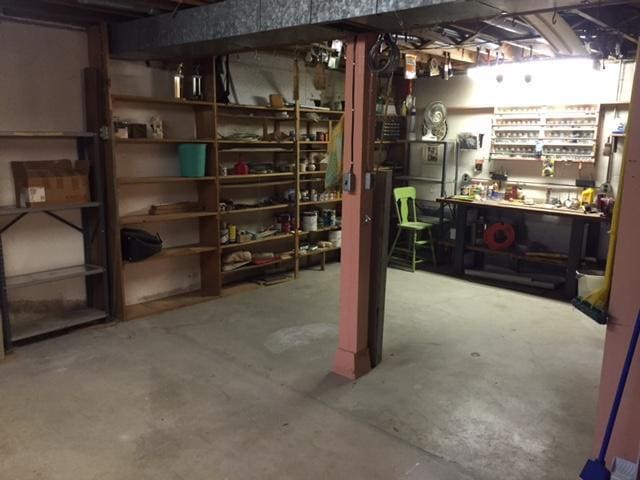 Building Photo - 430 Waubun Dr
