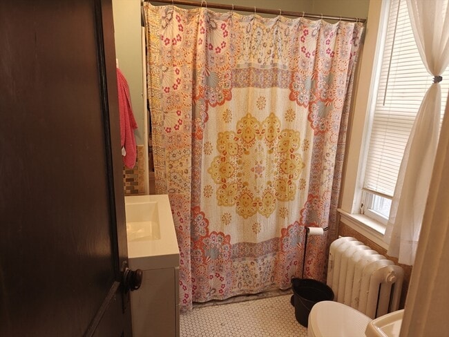 Building Photo - 452 Osborn St