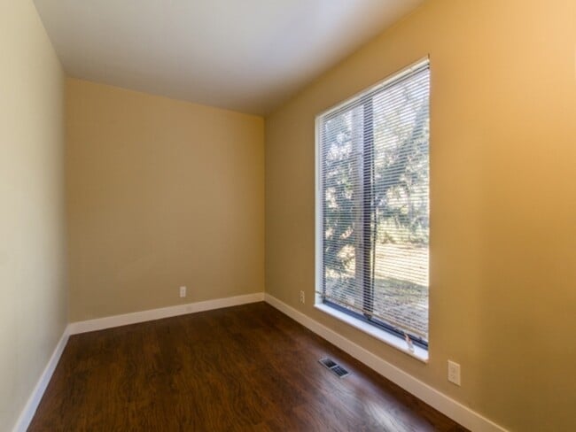 Building Photo - 7449 Magic Hills Cir