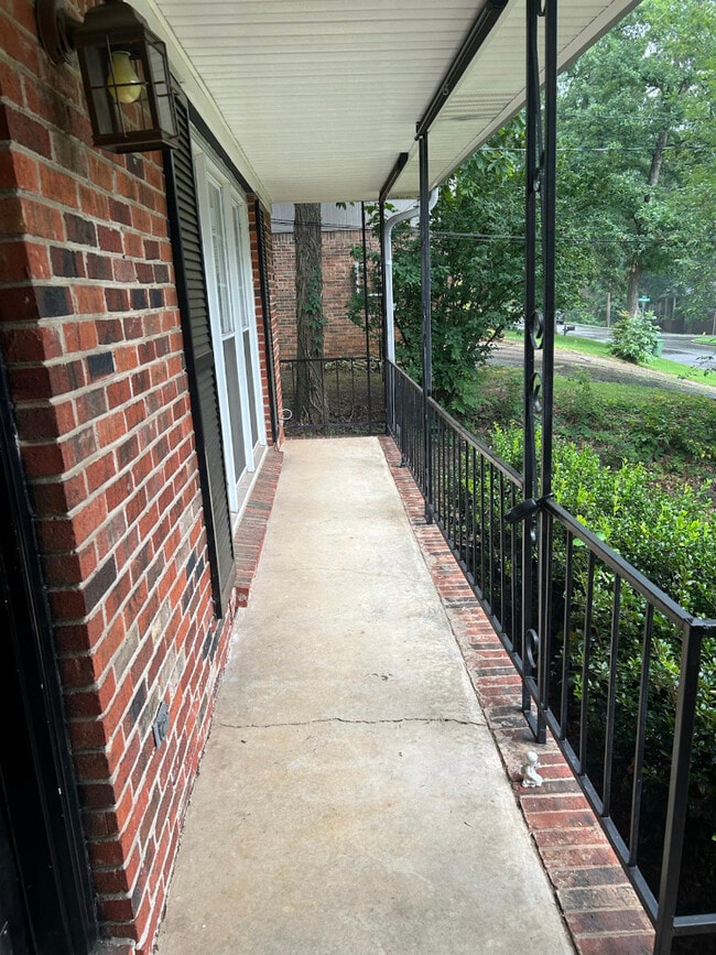 Building Photo - 11209 Suncrest Dr SE