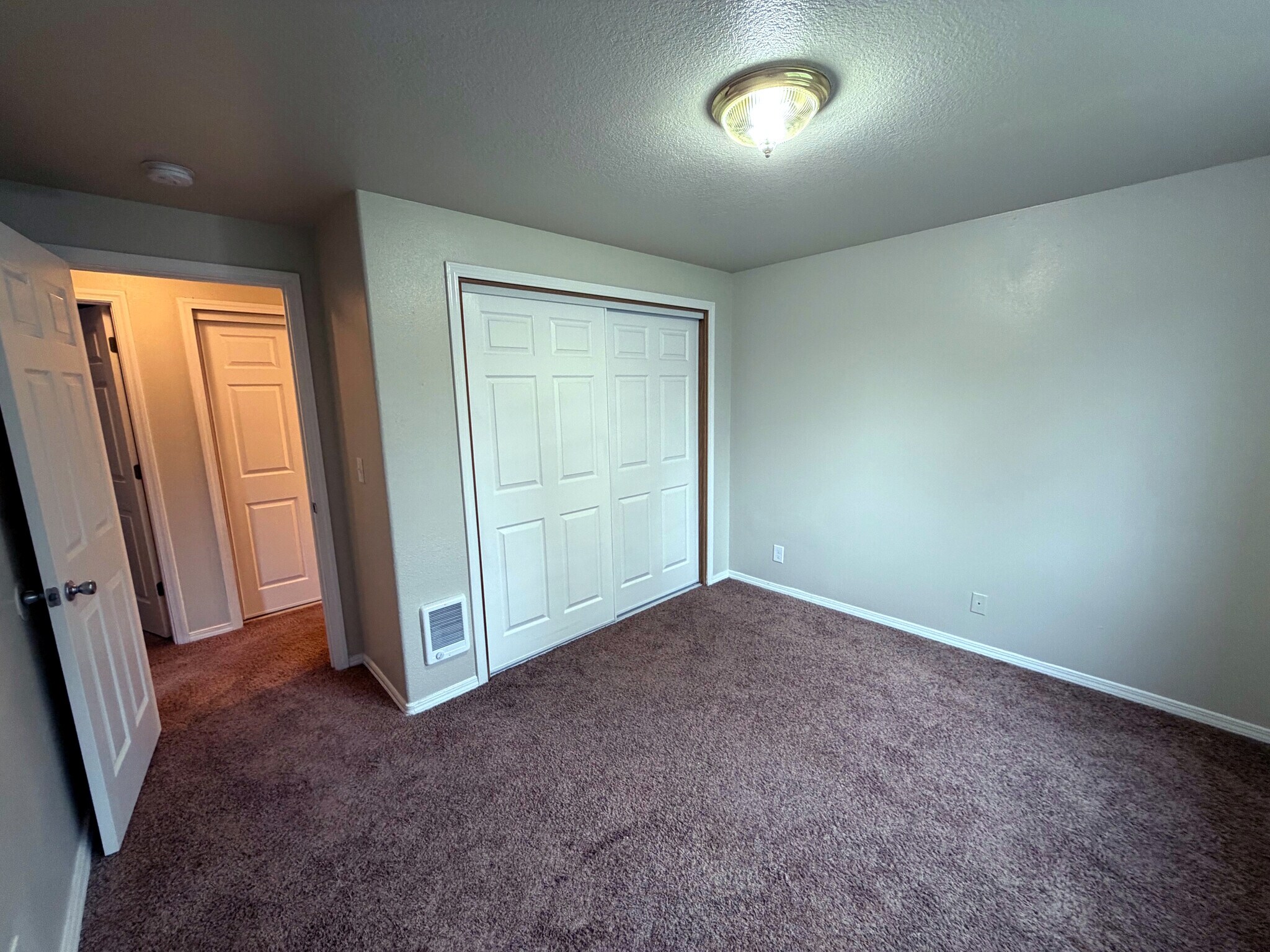 Building Photo - 1047 8th Ave