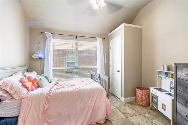 Building Photo - 617 Zachary Dr