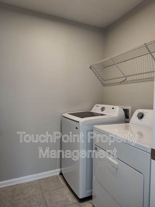 Building Photo - 8114 Overmeadow Ln
