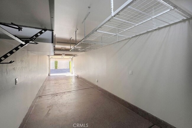 Building Photo - 84 Meridian Dr