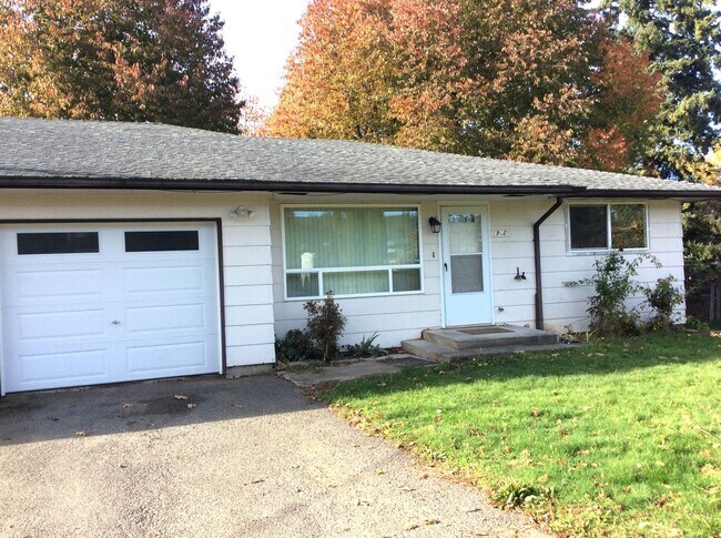 Primary Photo - Kemper