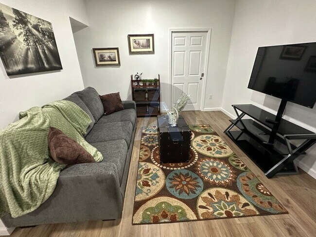 Building Photo - 4433 Coopers Creek Dr SE