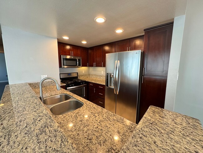 Building Photo - Stunning 2Bd/2Ba Home in Yorba Linda!