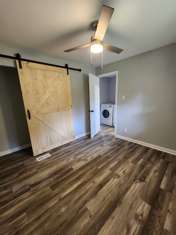 Building Photo - 415 Carver Cir