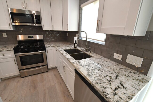 Building Photo - Single Story home in Heart of Mira Mesa