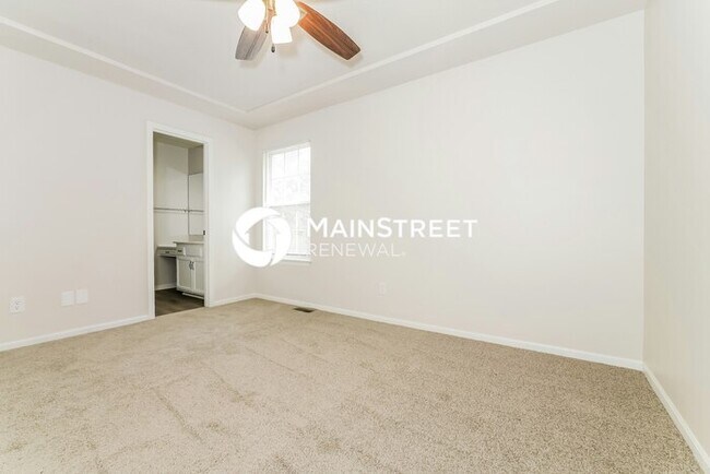 Building Photo - 3 Bedroom Pet-Friendly Home in INDEPENDENC...