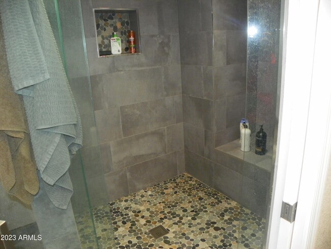 Building Photo - 4926 N 74th St