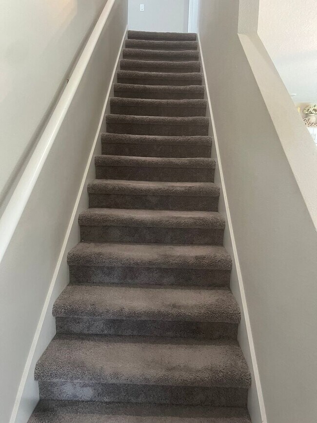 Building Photo - Spacious 5BR House in Winter Haven