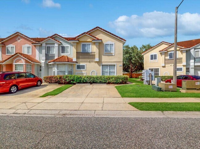 Building Photo - 1302 S Beach Cir