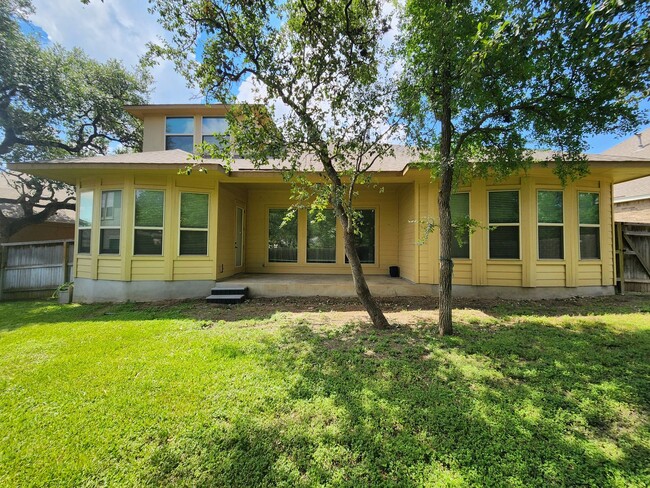 Building Photo - Live Close to Gruene & the Guadalupe River...