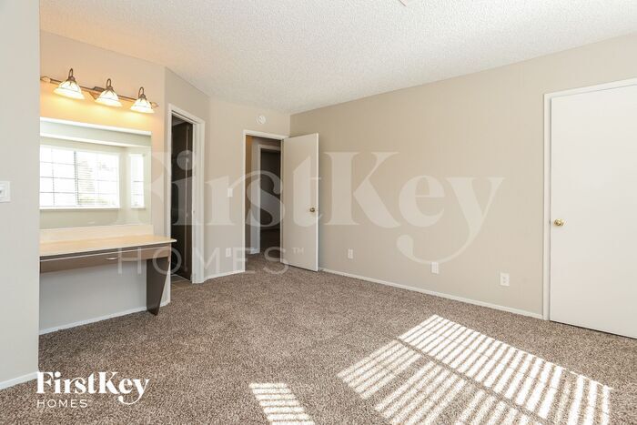 Building Photo - 5880 Filmore Ave