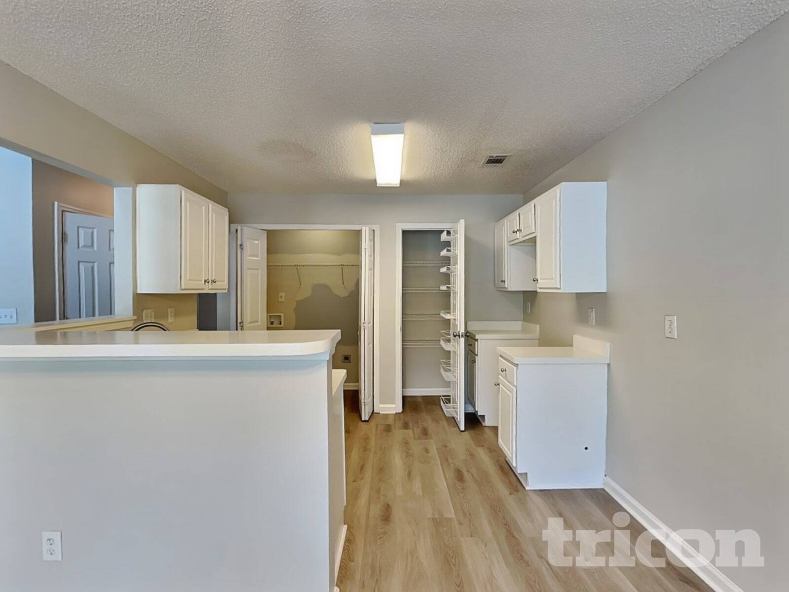 Building Photo - 4151 Ravenwood Ct