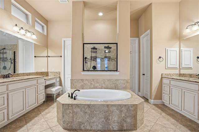 Building Photo - 9801 Broiles Ln