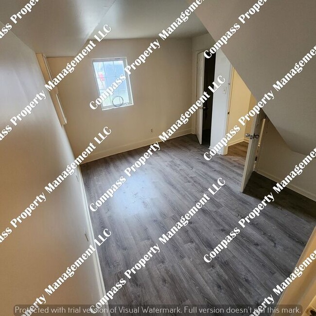 Building Photo - $1395- 3 Bed, 2 Bath Townhouse - Coatesville