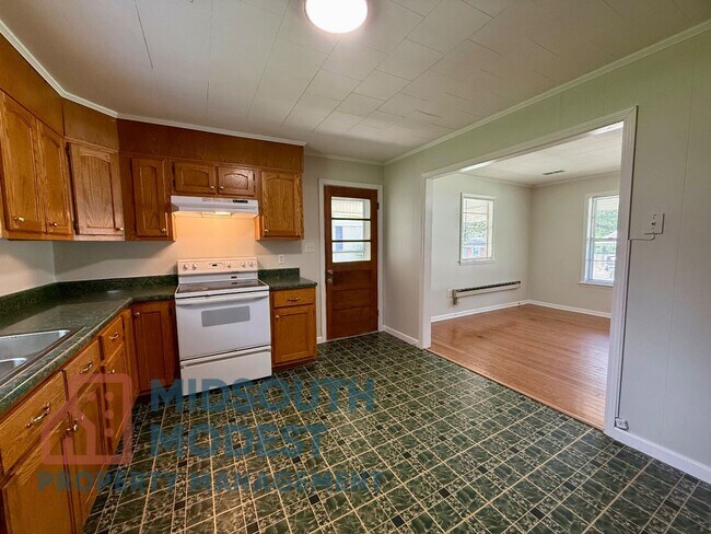 Building Photo - Welcome to this 3 Bedroom/1 Bathroom Home in Paragould AR - $1,200/month
