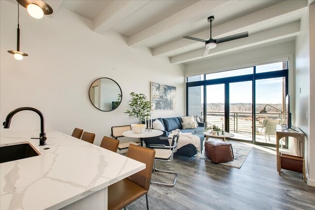 Building Photo - Absolutely! This home offers the perfect blend of luxury, convenience, and comfort.