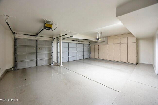 Building Photo - 18027 N 50th Pl