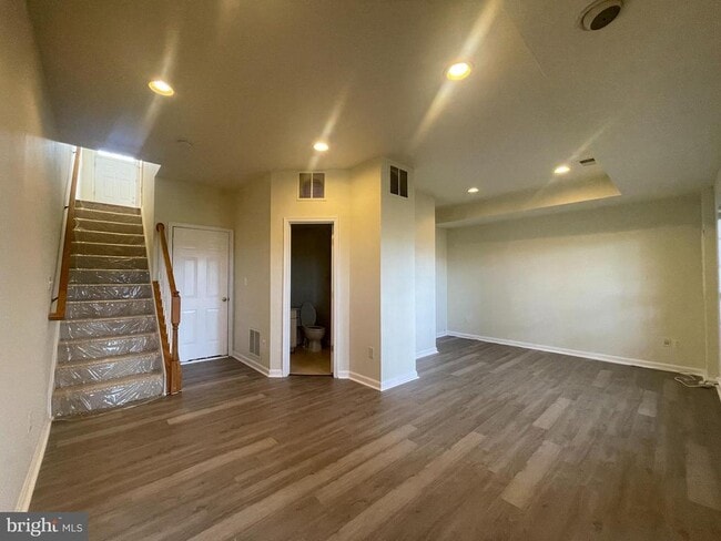 Building Photo - 41851 Cinnabar Square