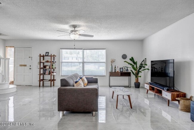 Building Photo - 695-A1A A1A N