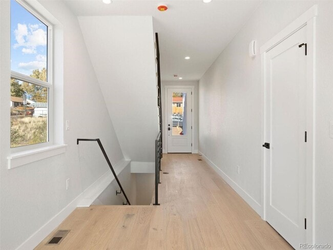 Building Photo - Brand New 3BD, 4BA Half-Duplex in Villa Park with Back Yard