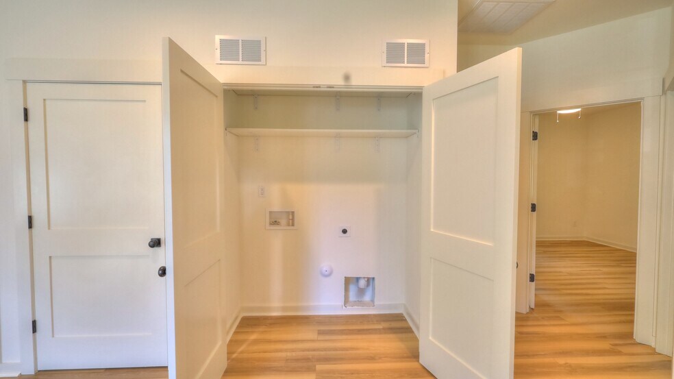 Unit A - 345 W Stewart Ave