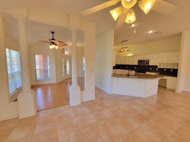 Building Photo - 2730 Creeks Edge Ln