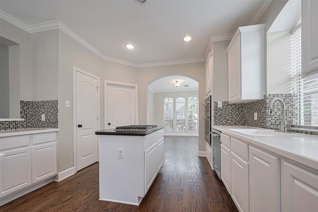 Building Photo - 223 Owens Park Dr