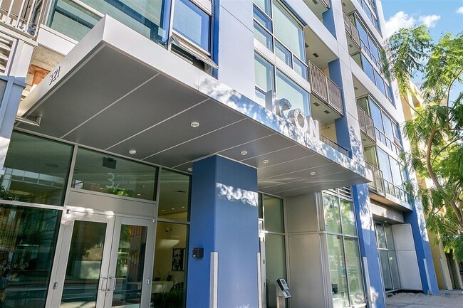 Building Photo - 321 Tenth Ave