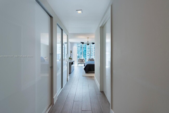 Building Photo - 300 Sunny Isles Blvd
