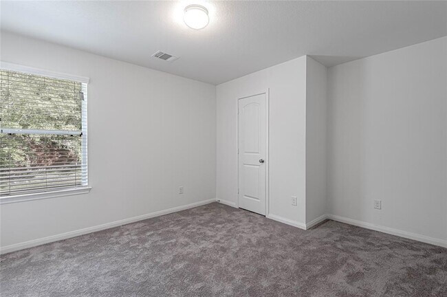 Building Photo - 26688 Pools Creek Dr