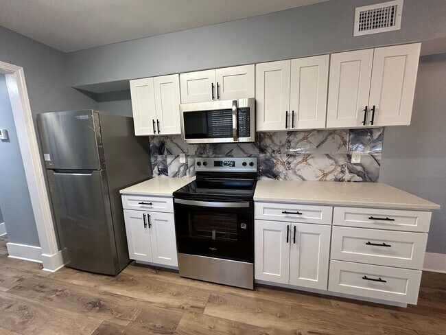 Building Photo - Fully upgraded home in Cedar Hills!