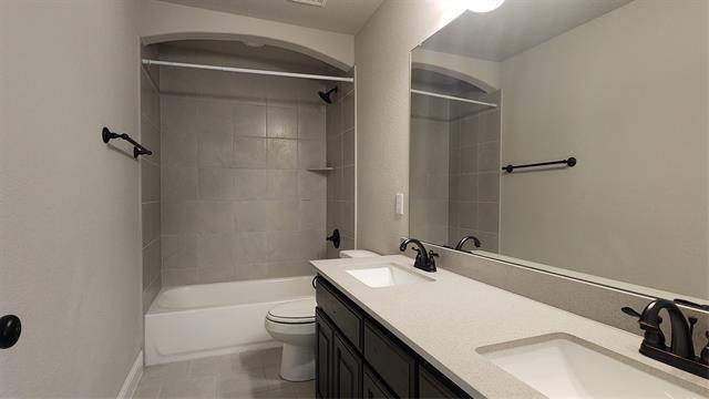 Building Photo - 296 Paluxy St