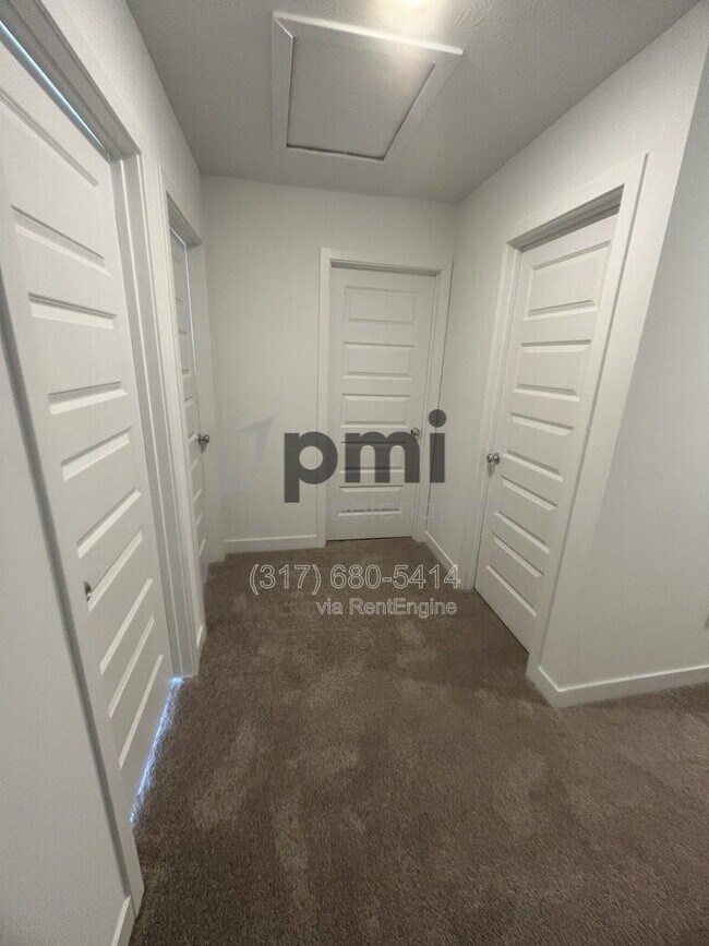 Building Photo - 4895 Gilet Dr