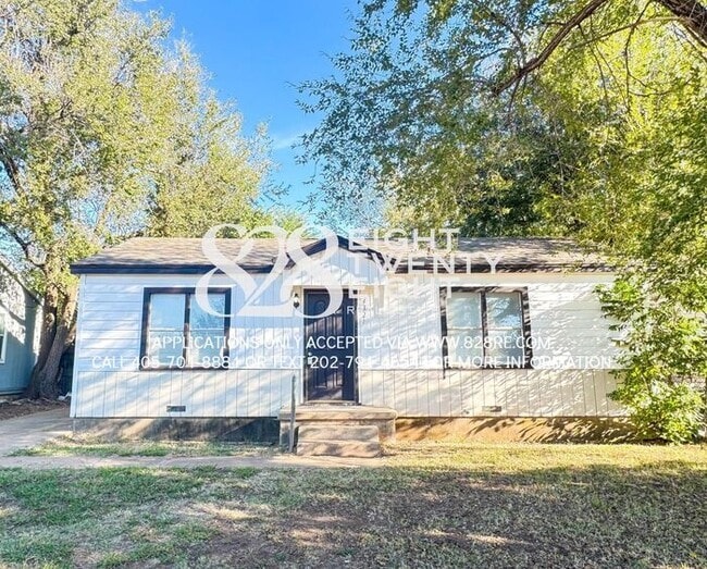Building Photo - Charming 2 Bedroom/1 Bathroom Single Famil...