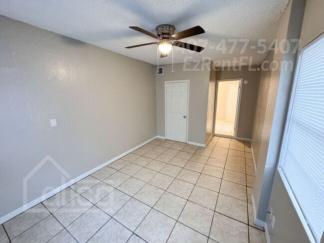 Building Photo - 4802 Burgundy Ln