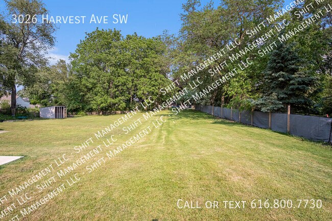 Building Photo - 3026 Harvest Ave SW