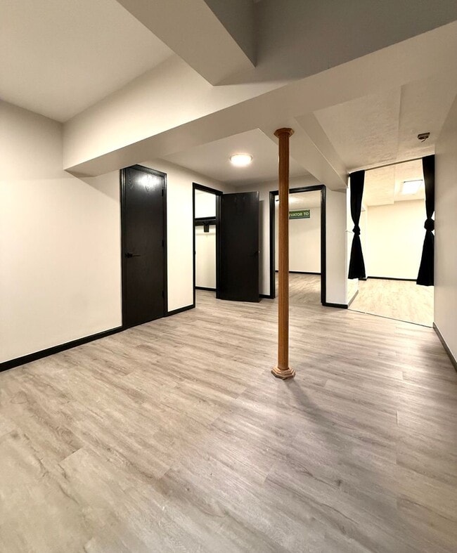 Building Photo - Beautifully Remodeled West Side Home | 3 Bedroom + Finished Basement Space