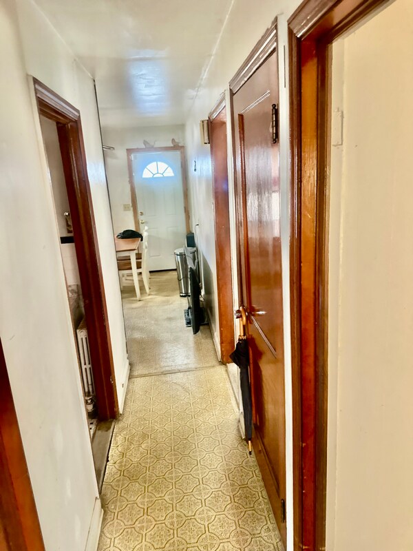 Building Photo - 151 Warner St