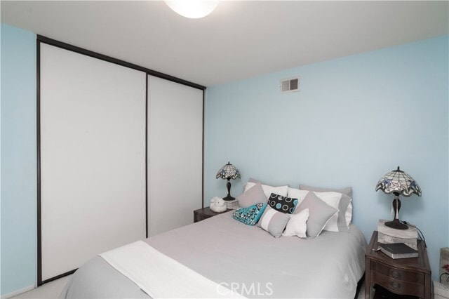 Building Photo - 25562 Eastwind Dr