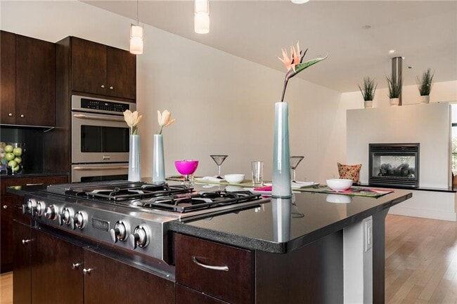 Building Photo - 345 NE 4th St